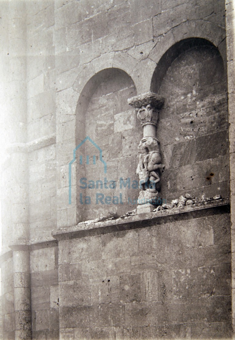 Muro del presbiterio