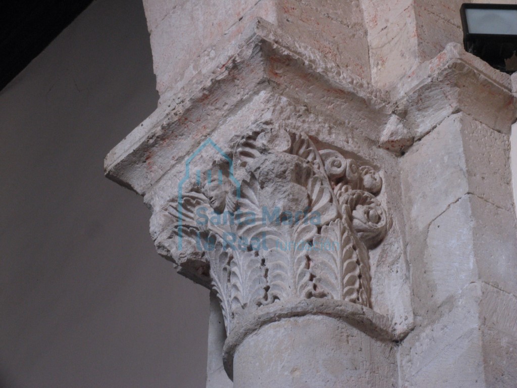 Capitel del arco triunfal
