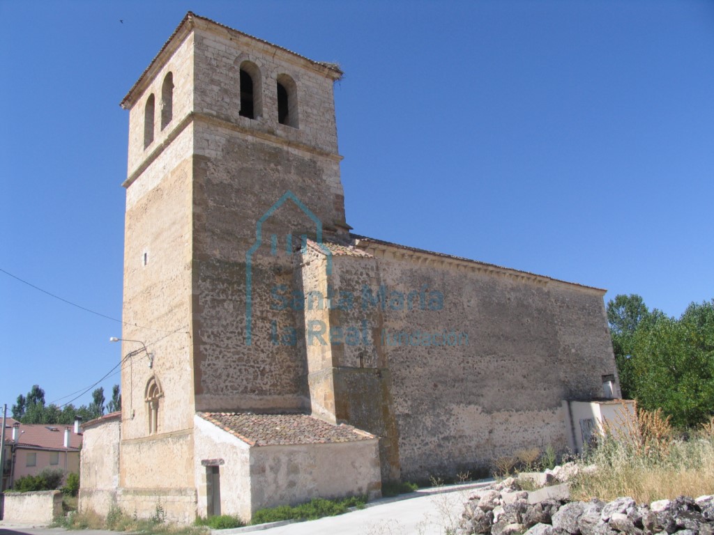 Vista de la iglesia desde el nordeste