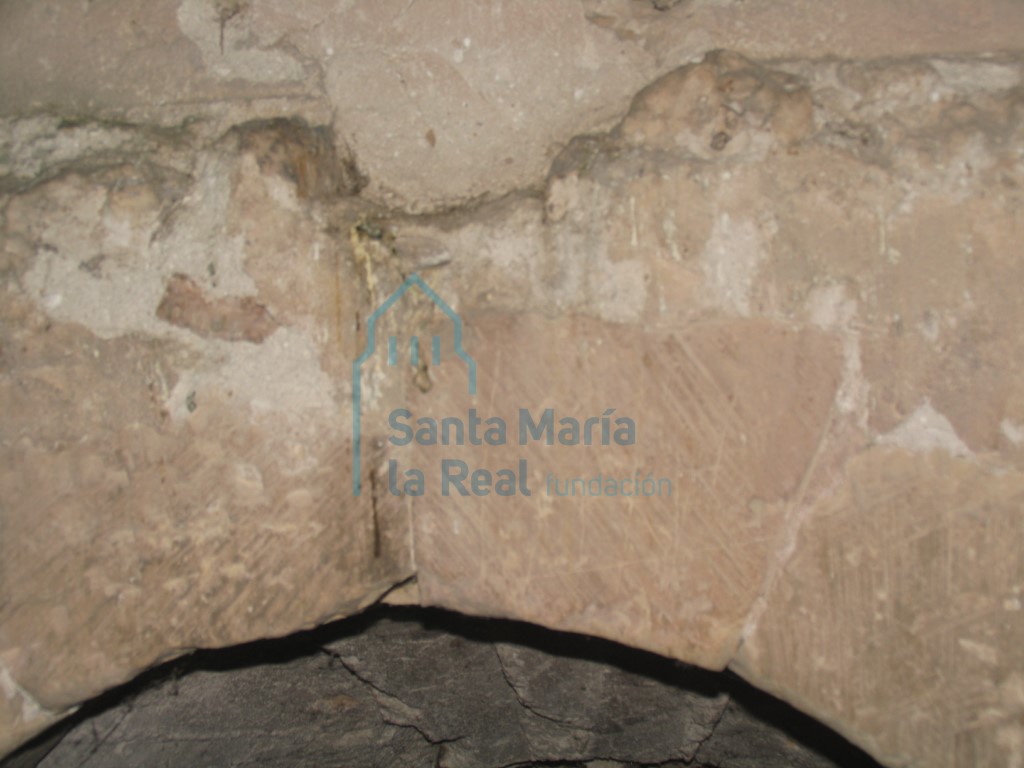 Arco de acceso al cuerpo superior de la torre