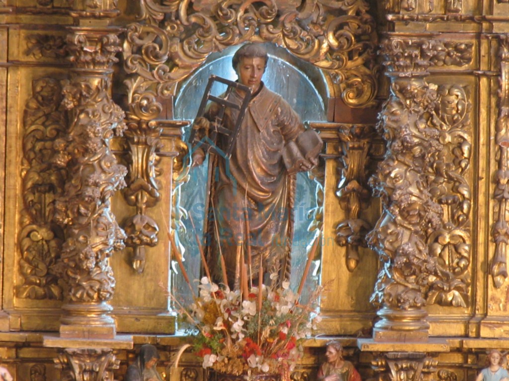 Detalle de San Lorenzo en el altar mayor