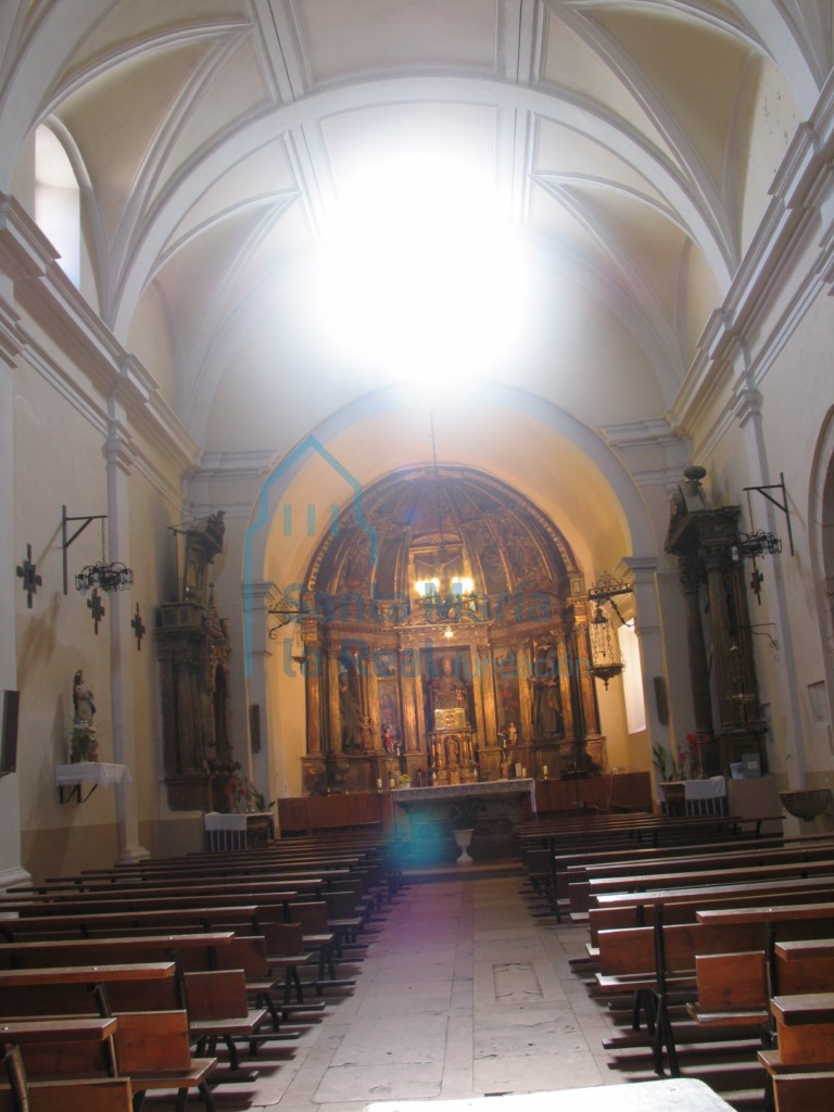 Interior de la nave