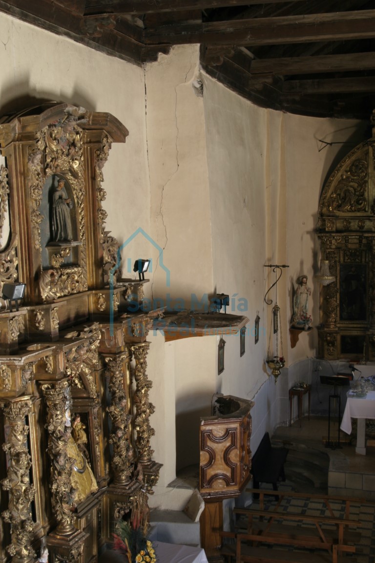 Vista de un lateral de la nave desde el coro