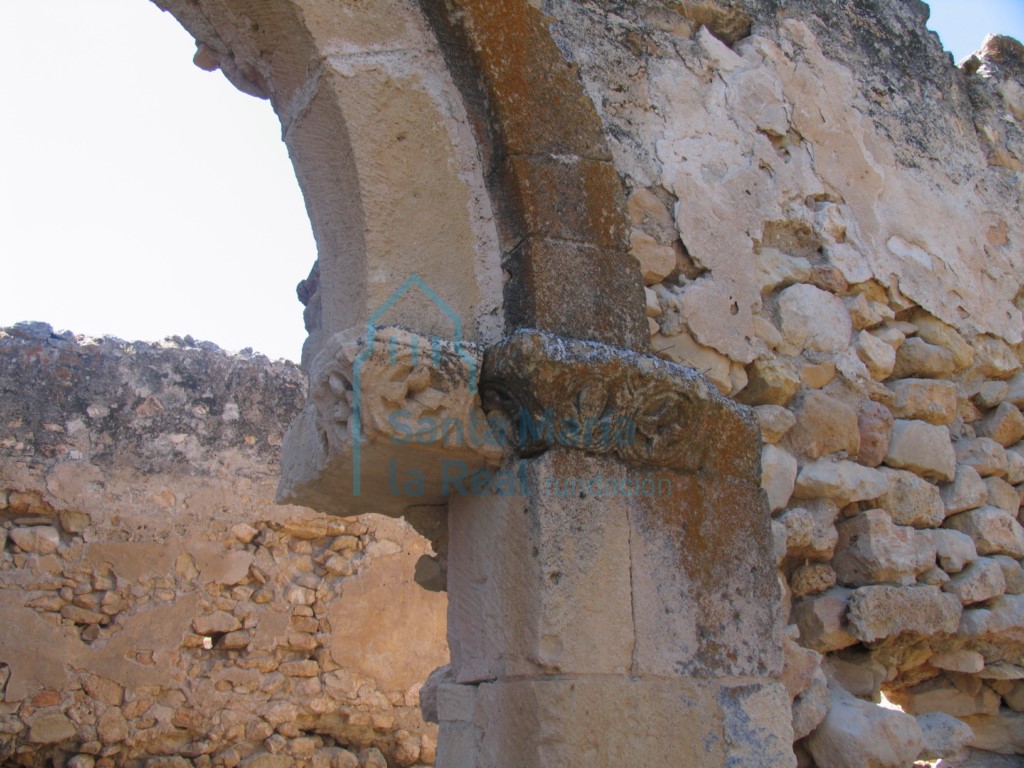 Restos de la portada