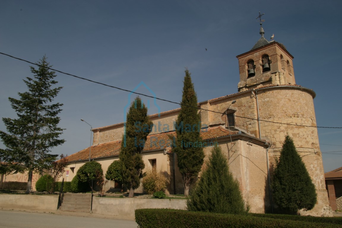 Vista de la iglesia desde el sudeste