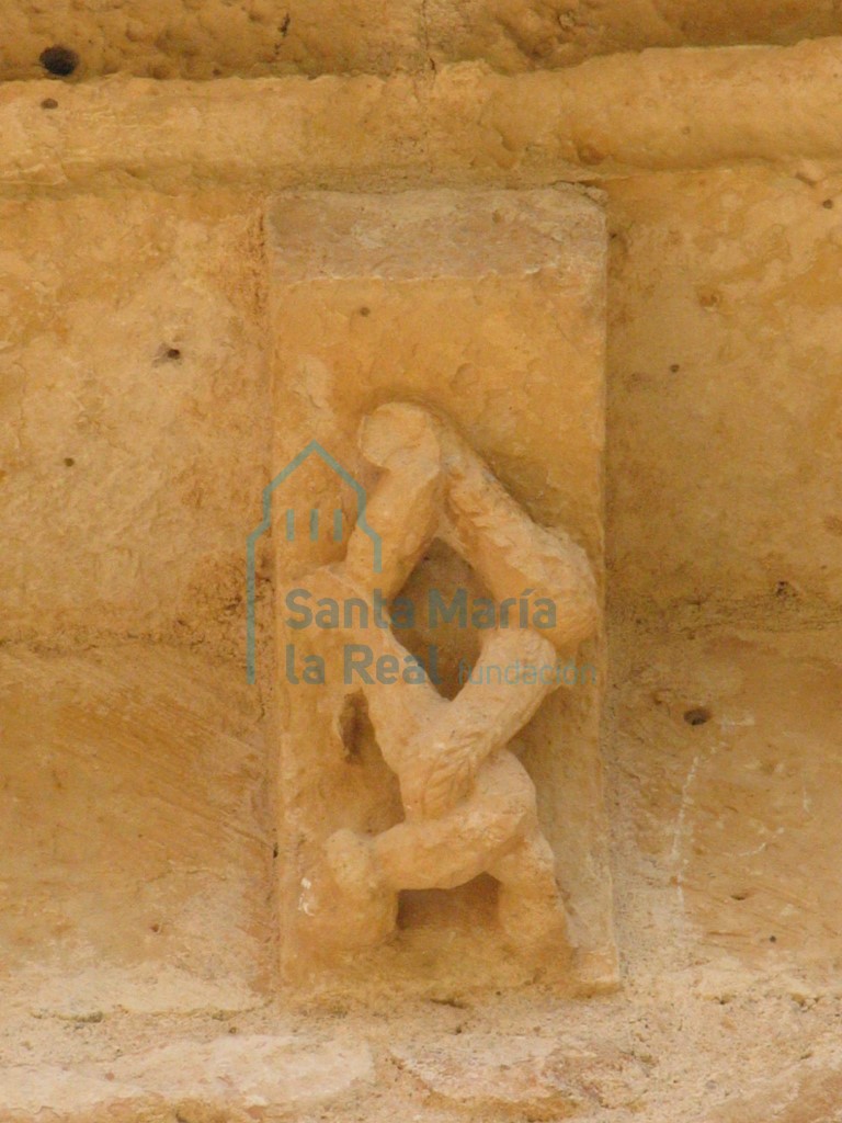 Canecillo del presbiterio