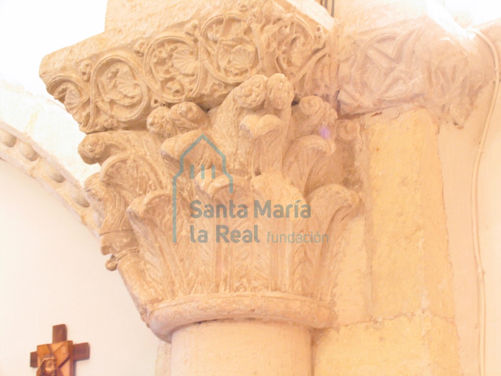 Capitel del arco triunfal. Lado del evangelio