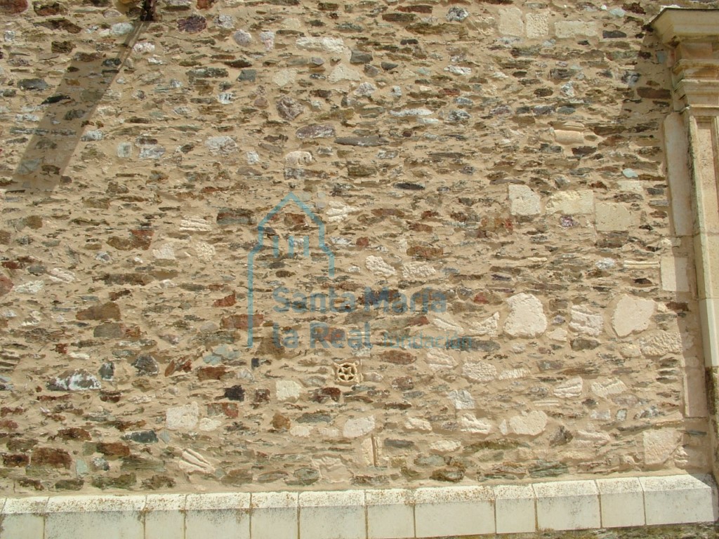 Muro exterior, mampostería