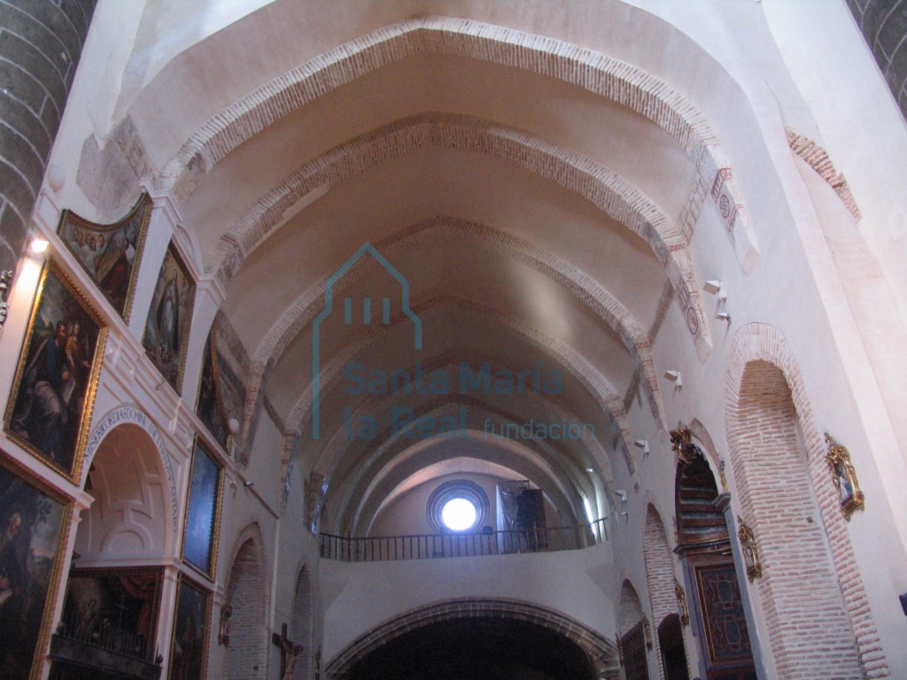 Interior de la nave