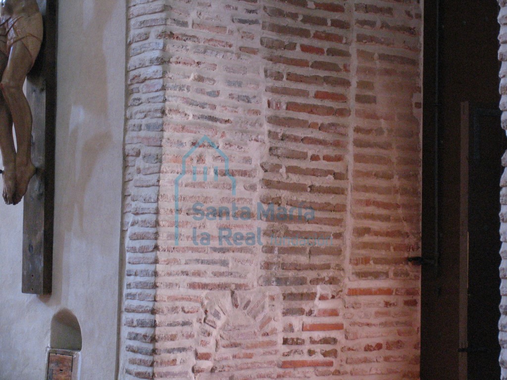 Detalle del arco de la hornacina