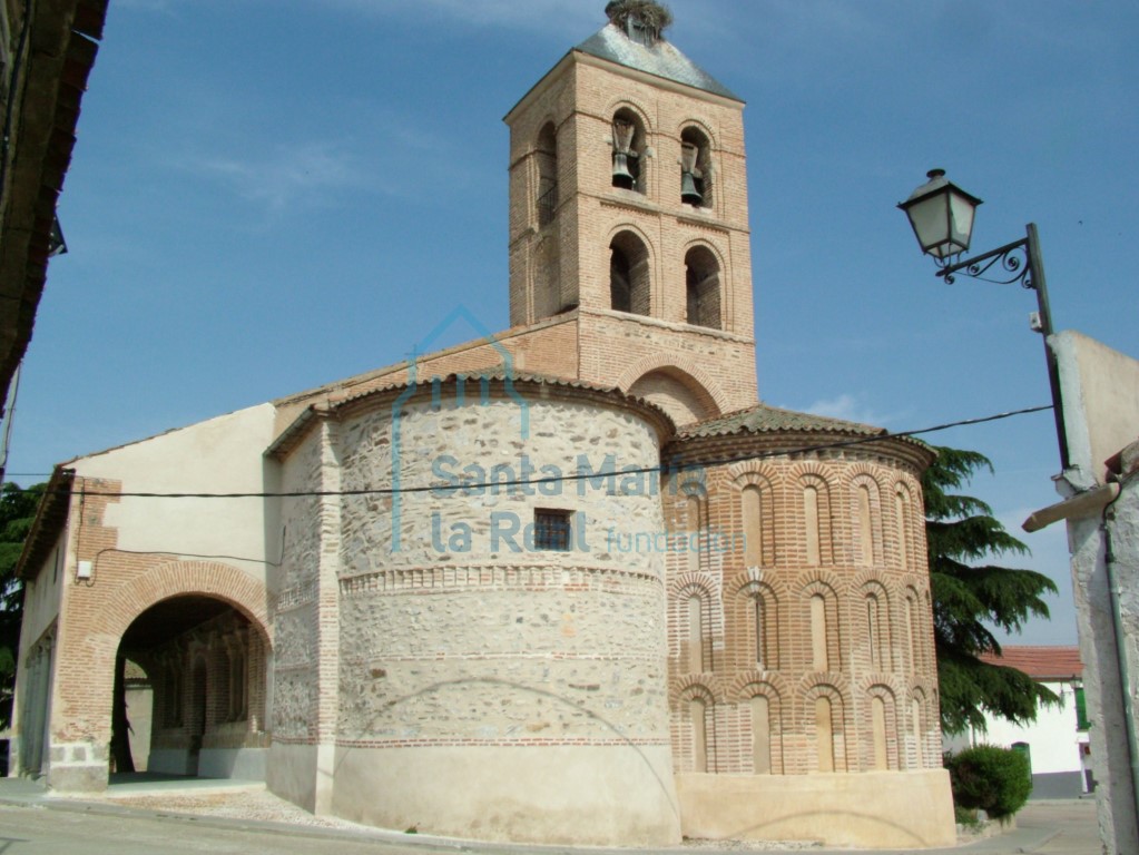 Vista de la iglesia desde el este