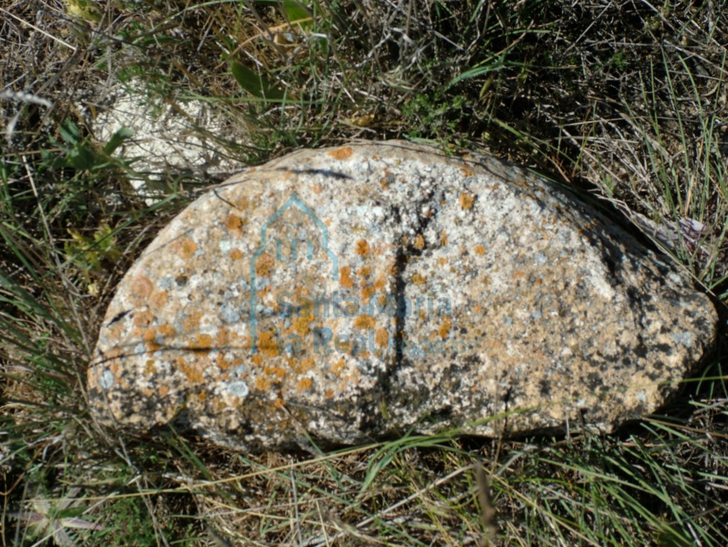 Restos encontrados en los alrededores de la ermita