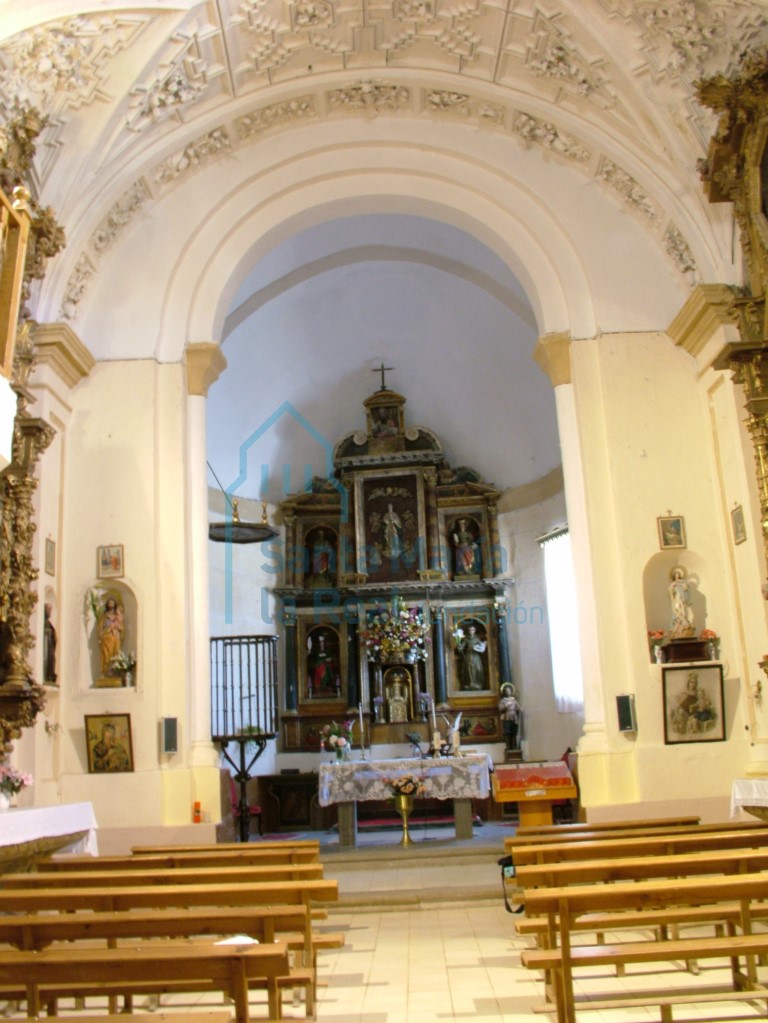 Interior del templo