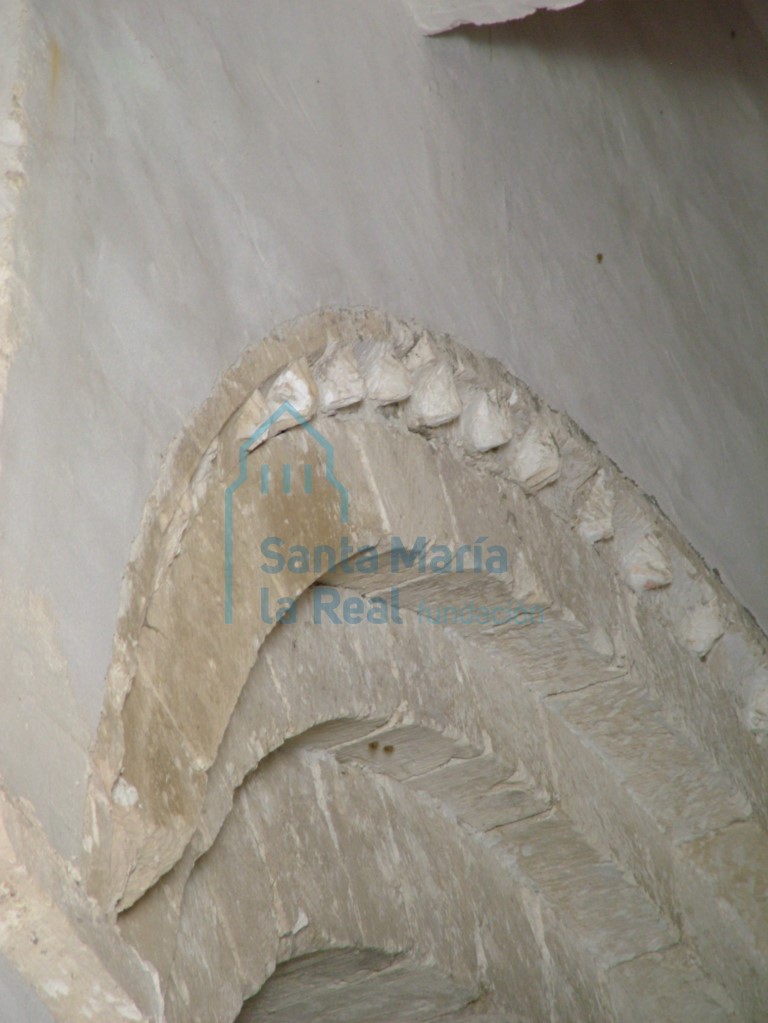 Detalle de la arquería del crucero