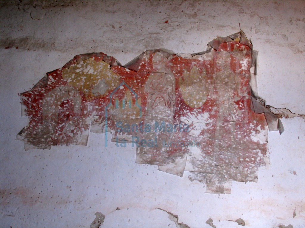 Restos de pinturas románicas en la cabecera