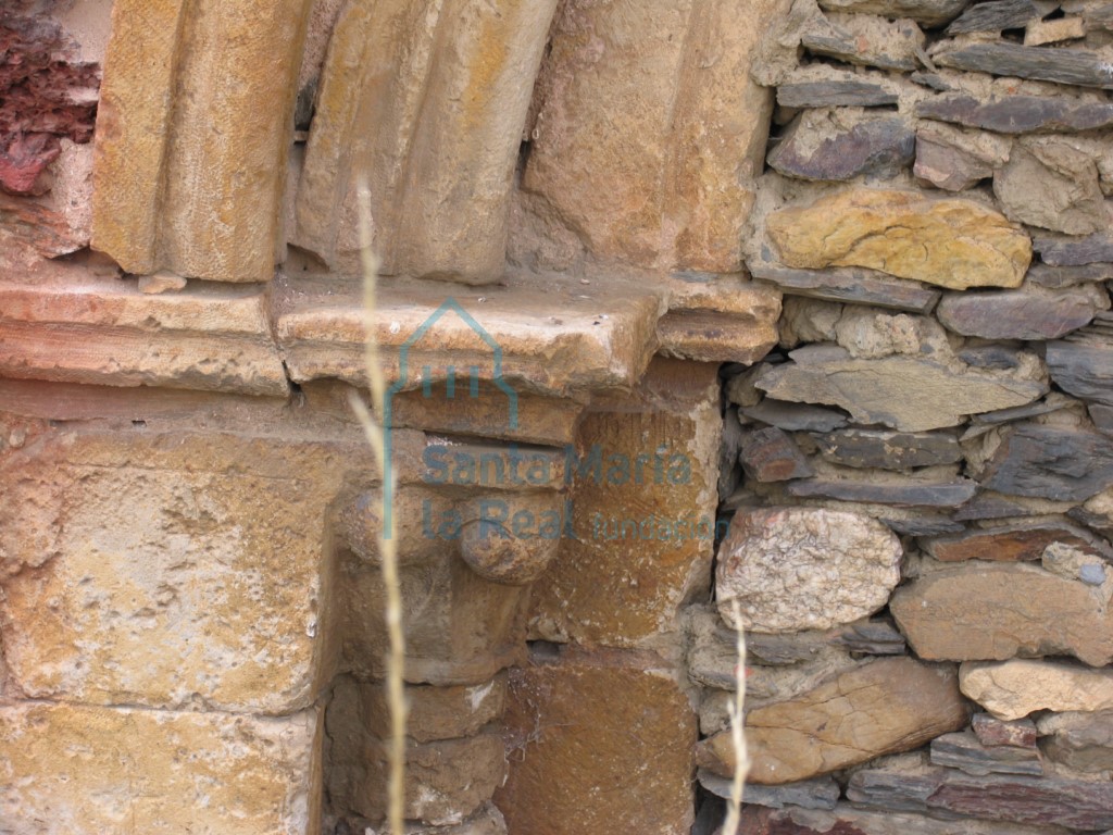 Detalle de la portada norte