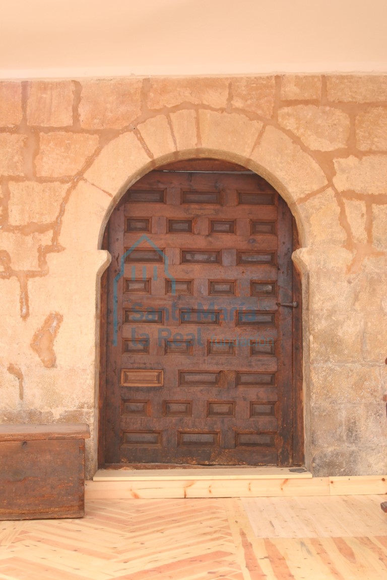 Portada del baptisterio