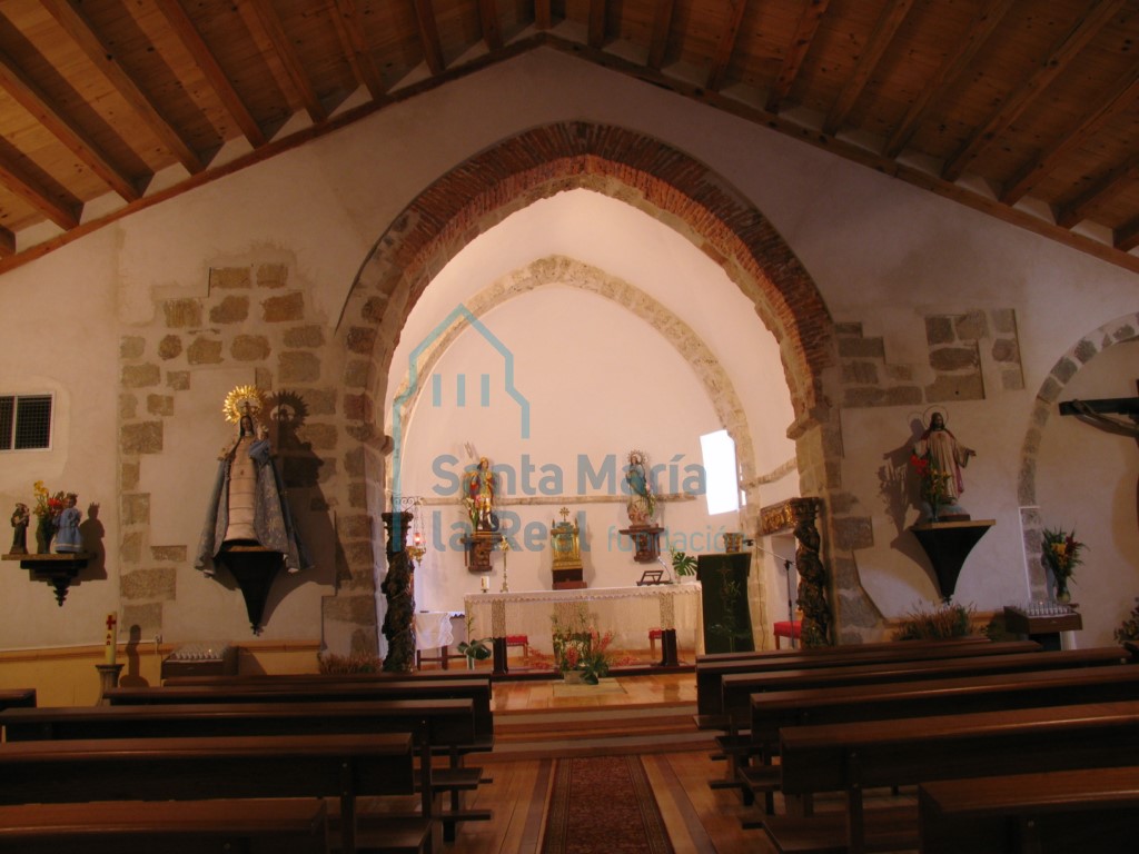 Interior del templo