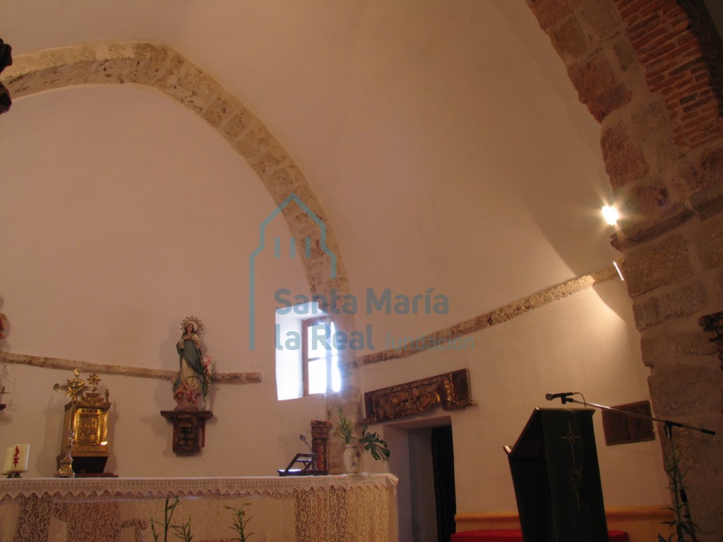 Interior de la cabecera
