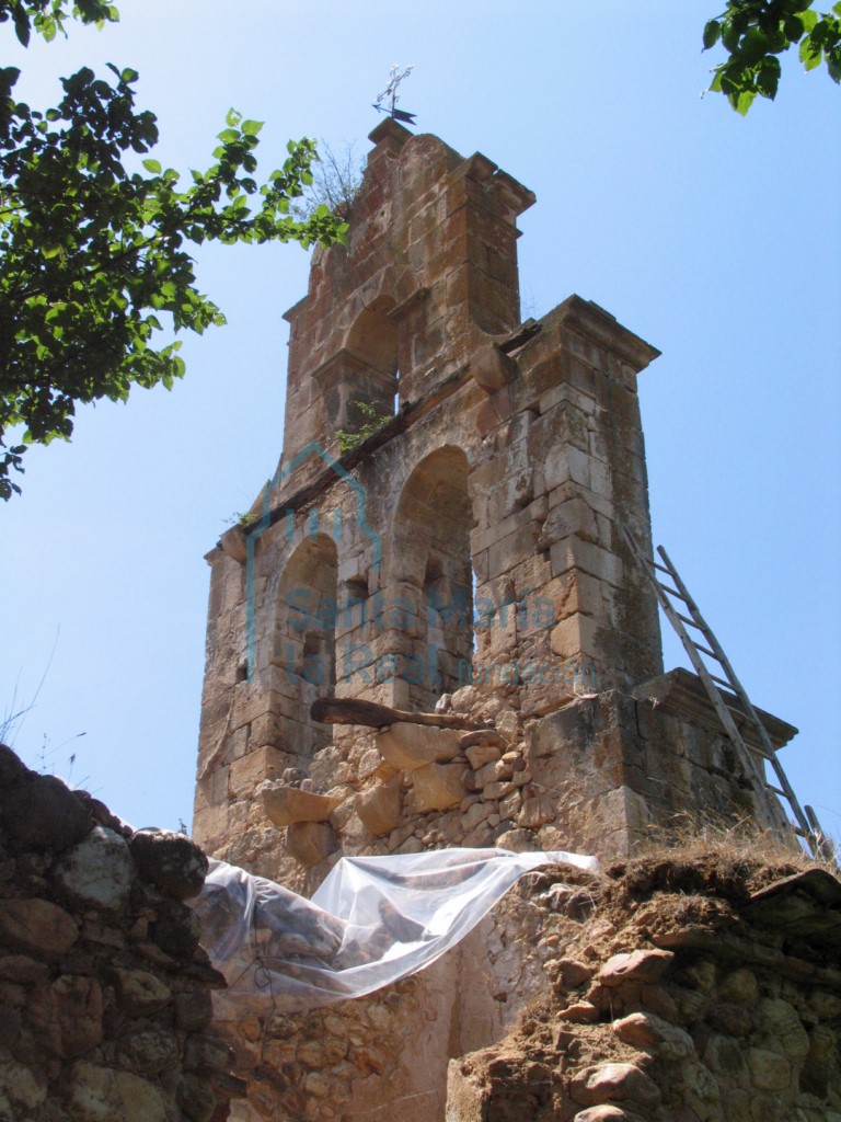 Vista de la espadaña