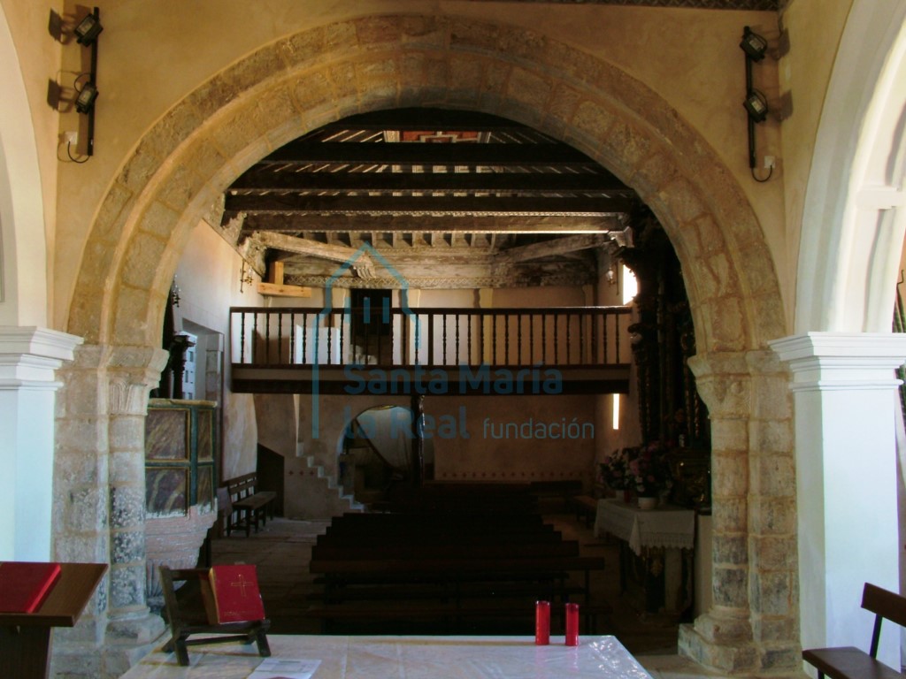 Interior. Arco triunfal