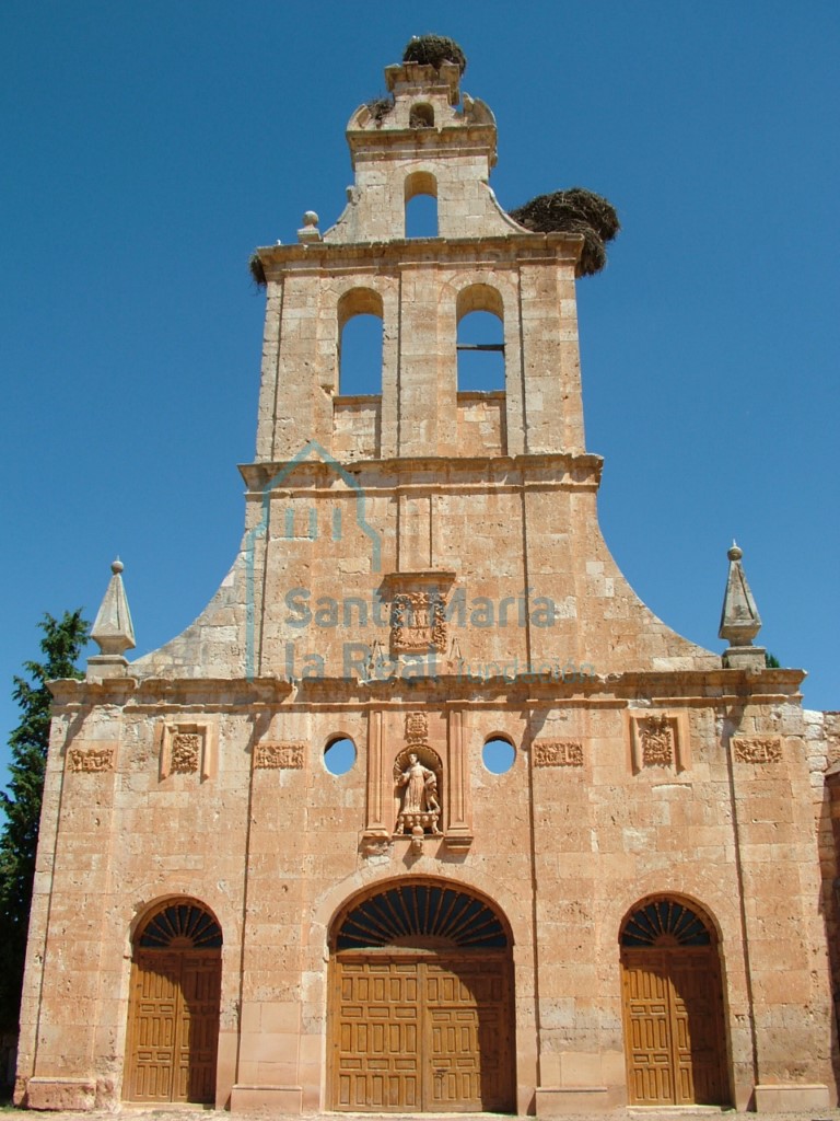 Fachada del convento