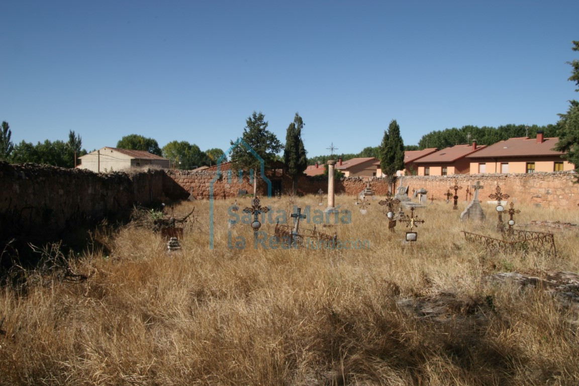 Interior del cementerio