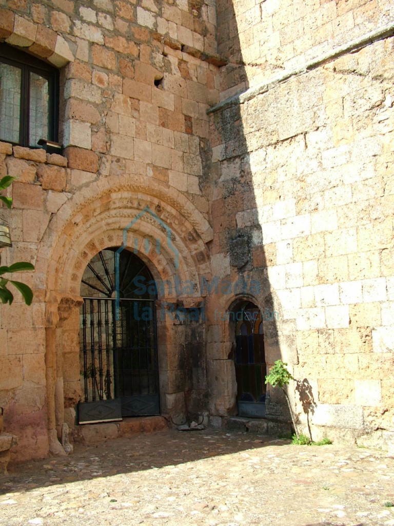 Vista de la fachada occidental