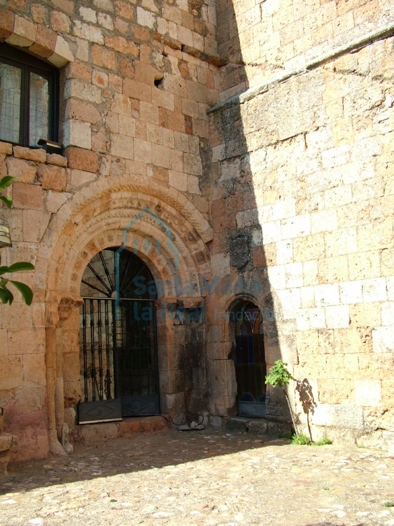 Vista de la fachada occidental