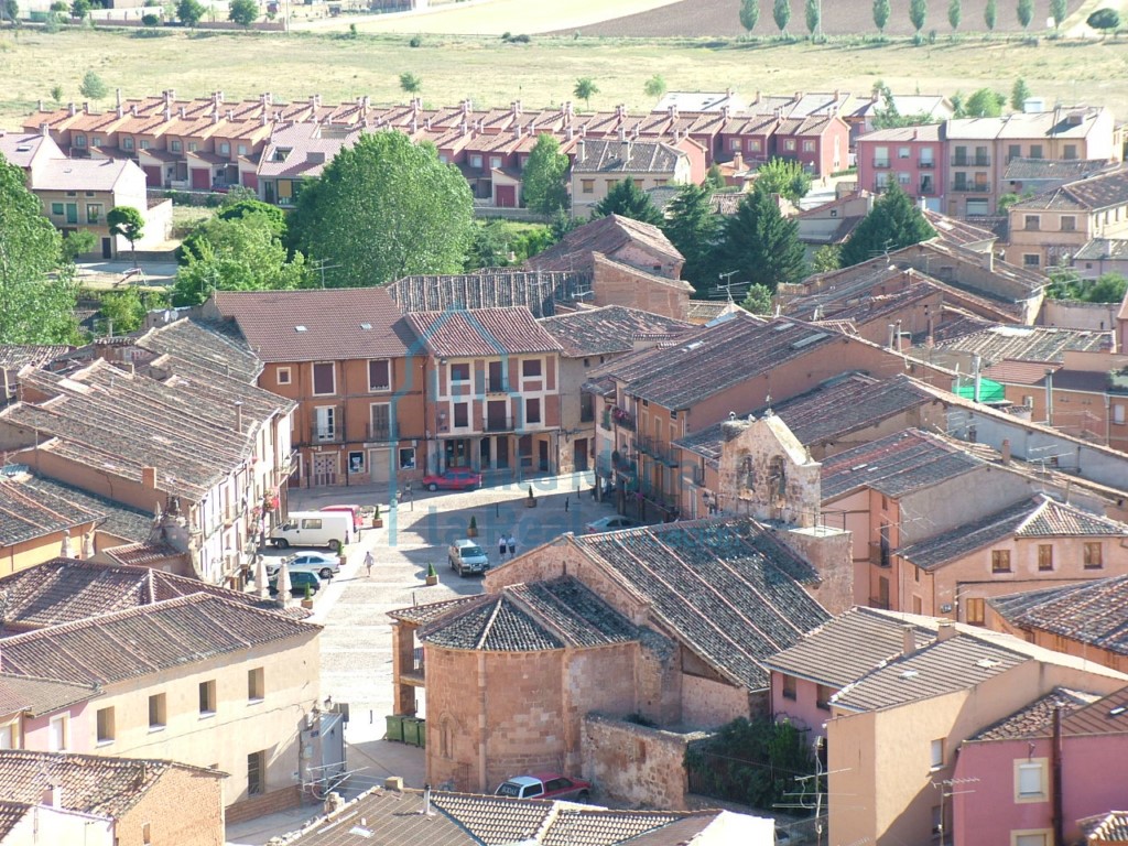 Emplazamiento de la iglesia dentro del casco urbano