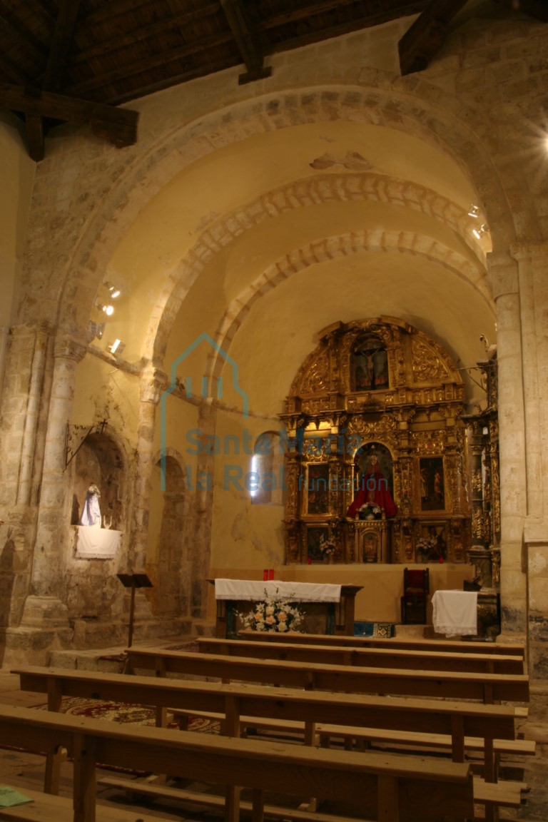 Interior de la iglesia