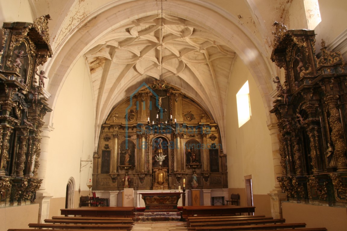 Interior de la iglesia