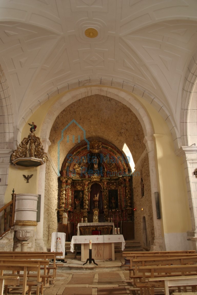 Interior de la nave