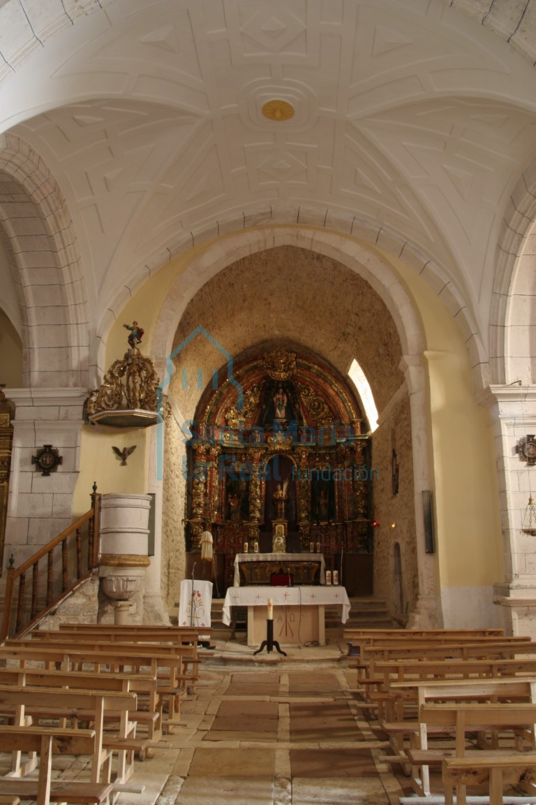 Interior de la nave