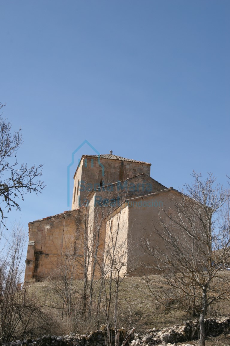 Exterior desde el este