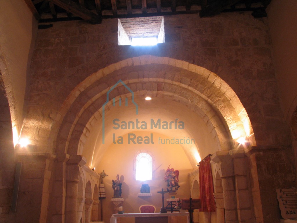 Interior de la iglesia