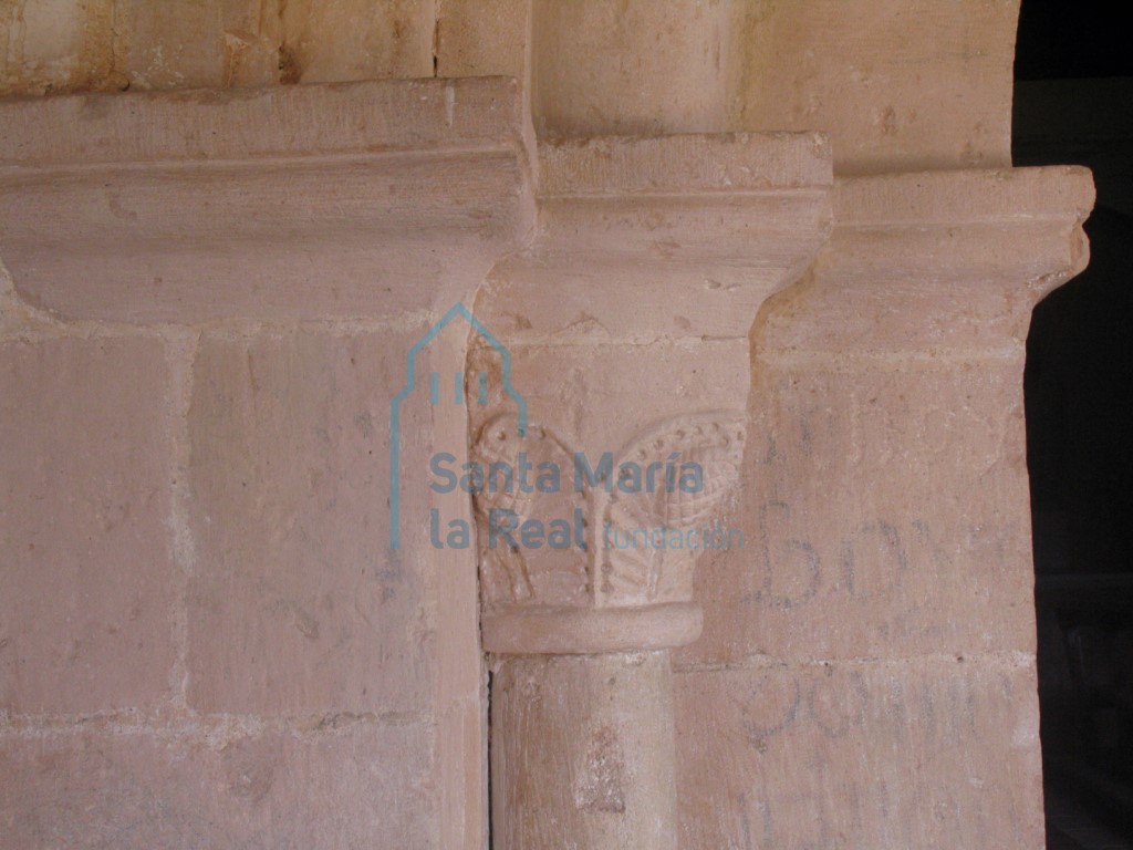 Detalle de la portada meridional