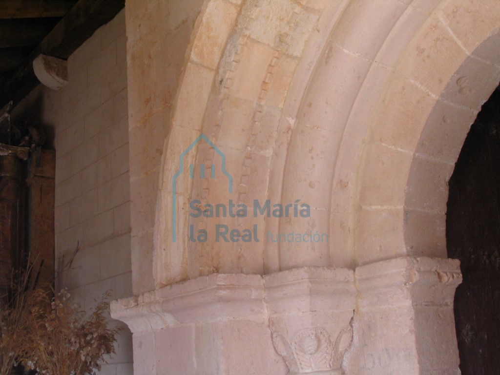 Detalle de la portada  meridional