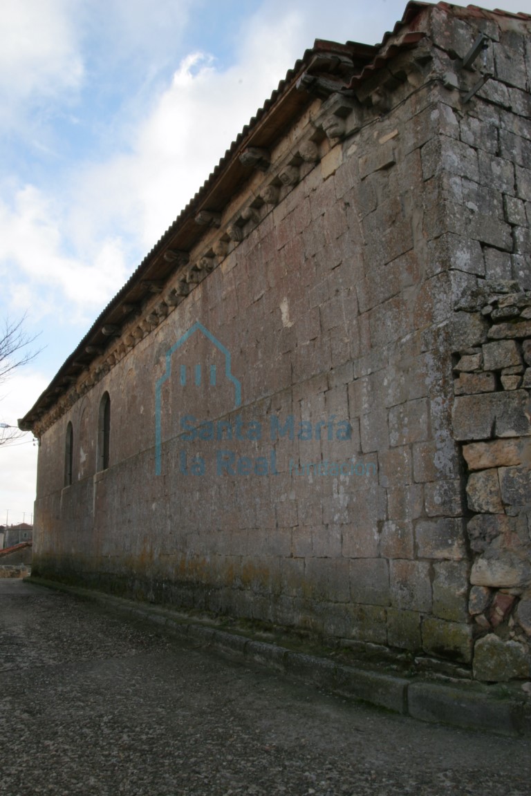 Canecillos del atrio