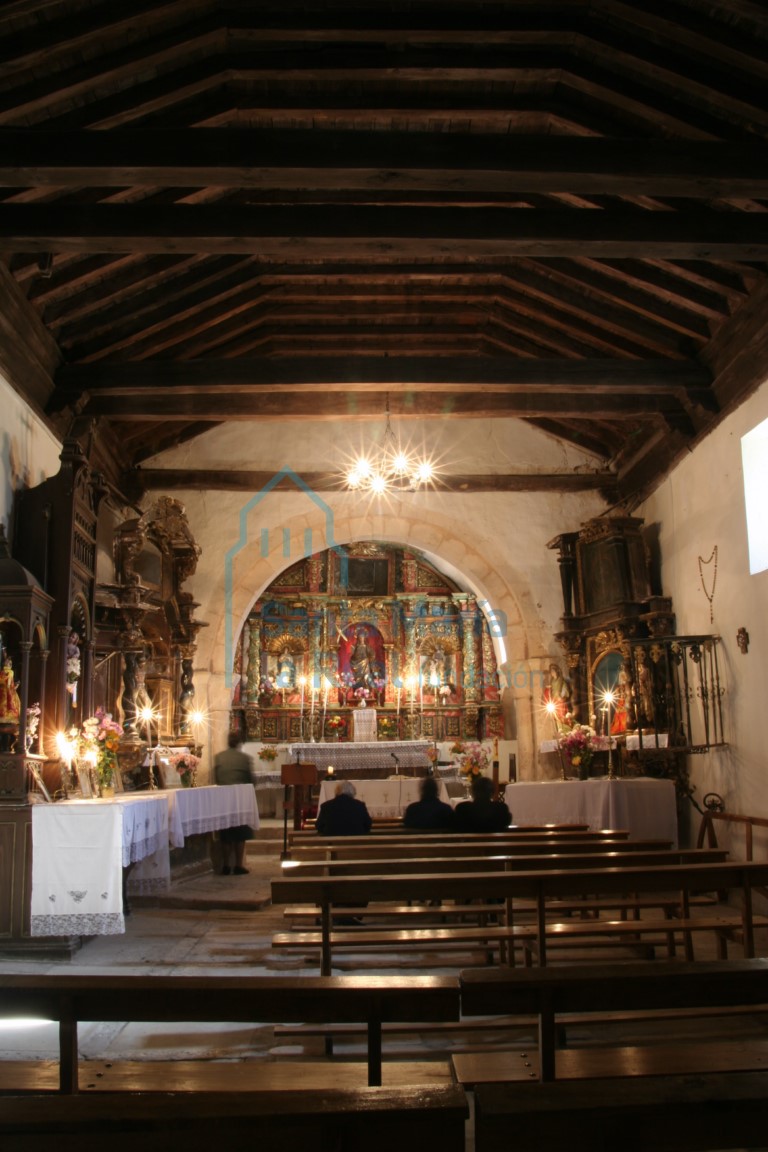 Interior de la nave