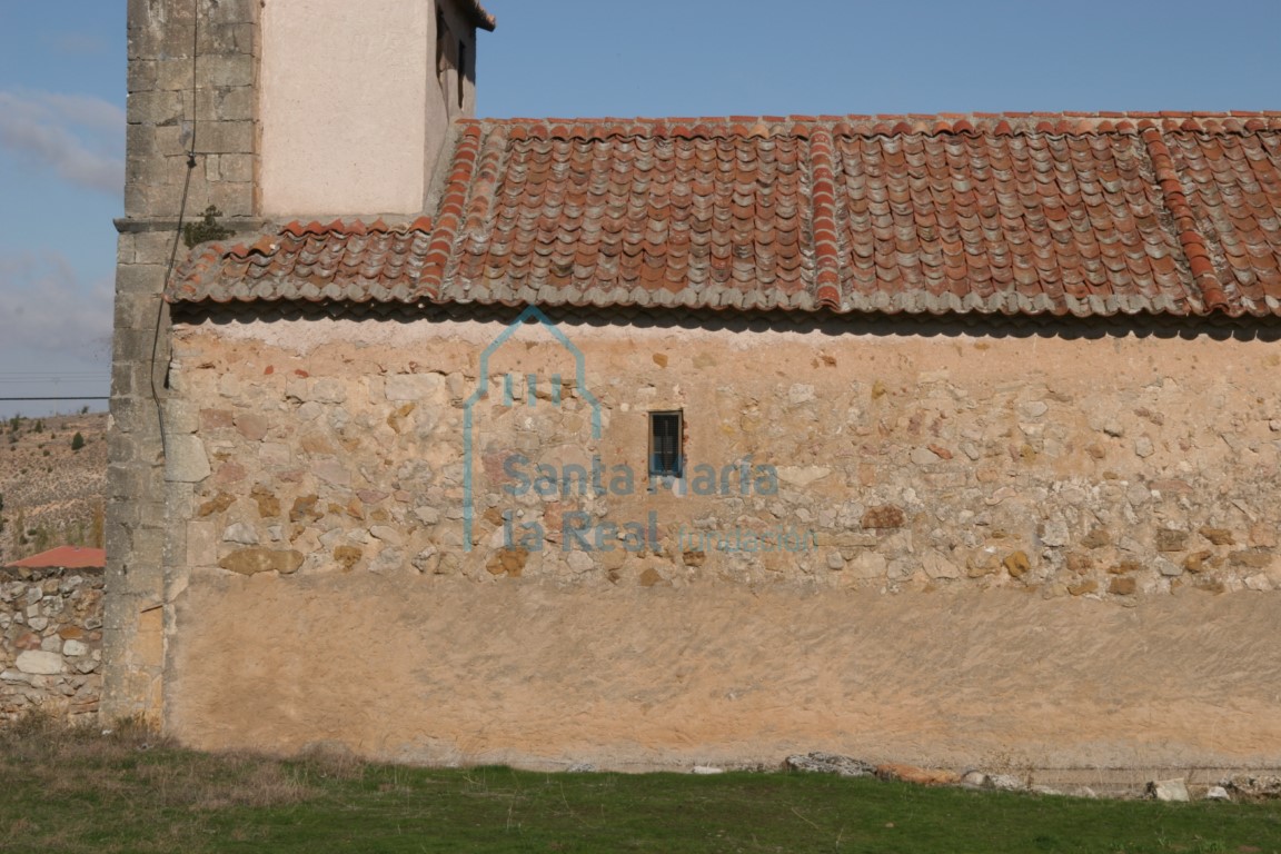Muro sur  de la nave