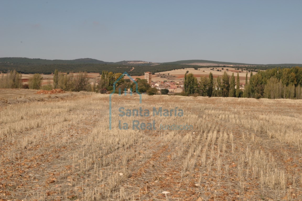 Vista del pueblo desde las ruinas de la ermita