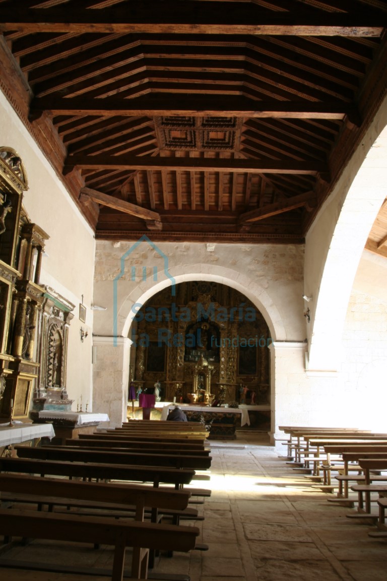 Interior de la nave