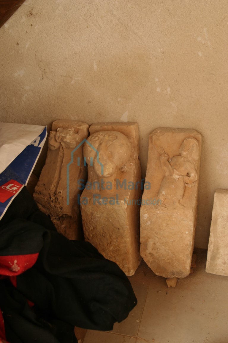 Canecillos del primitivo alero