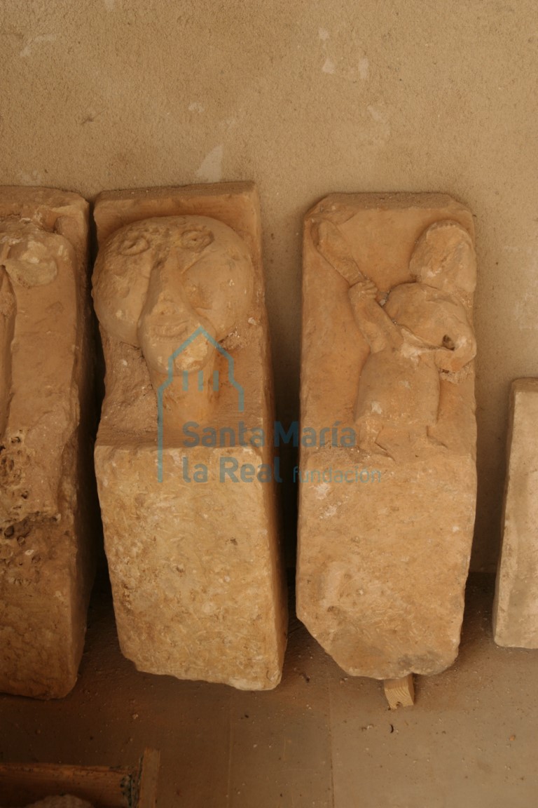 Canecillos del primitivo alero
