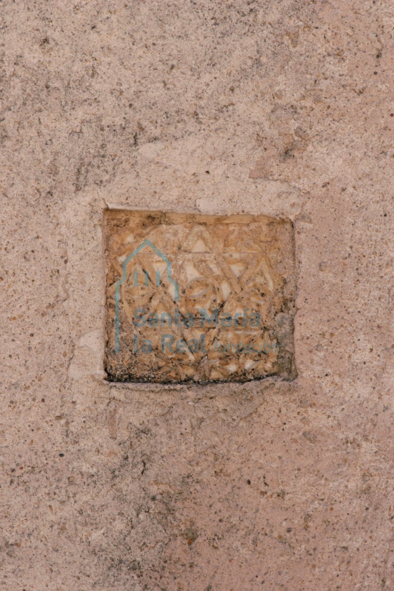 Metopa en fachada de una vivienda particular