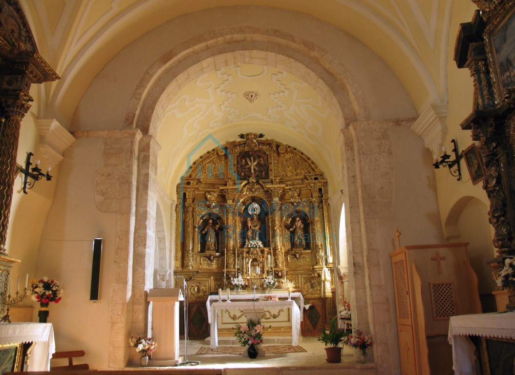 Interior de la cabecera