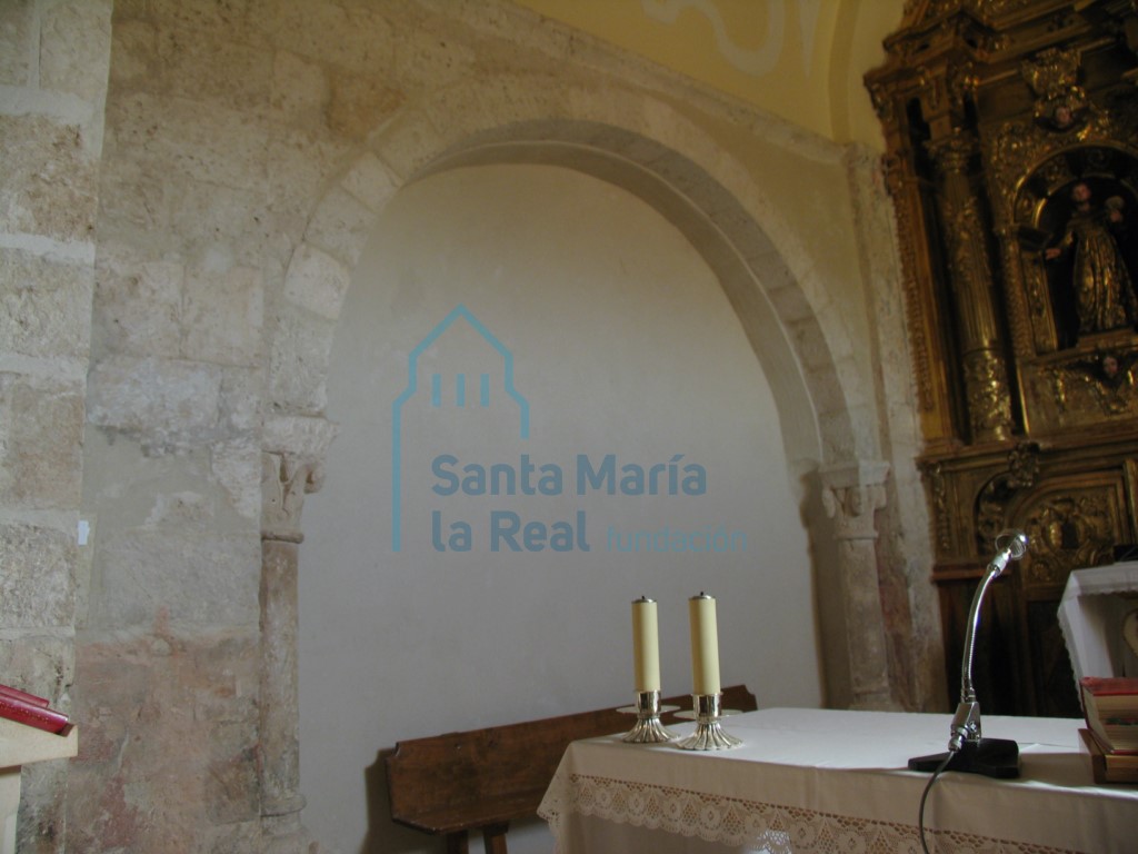 Arquería del presbiterio