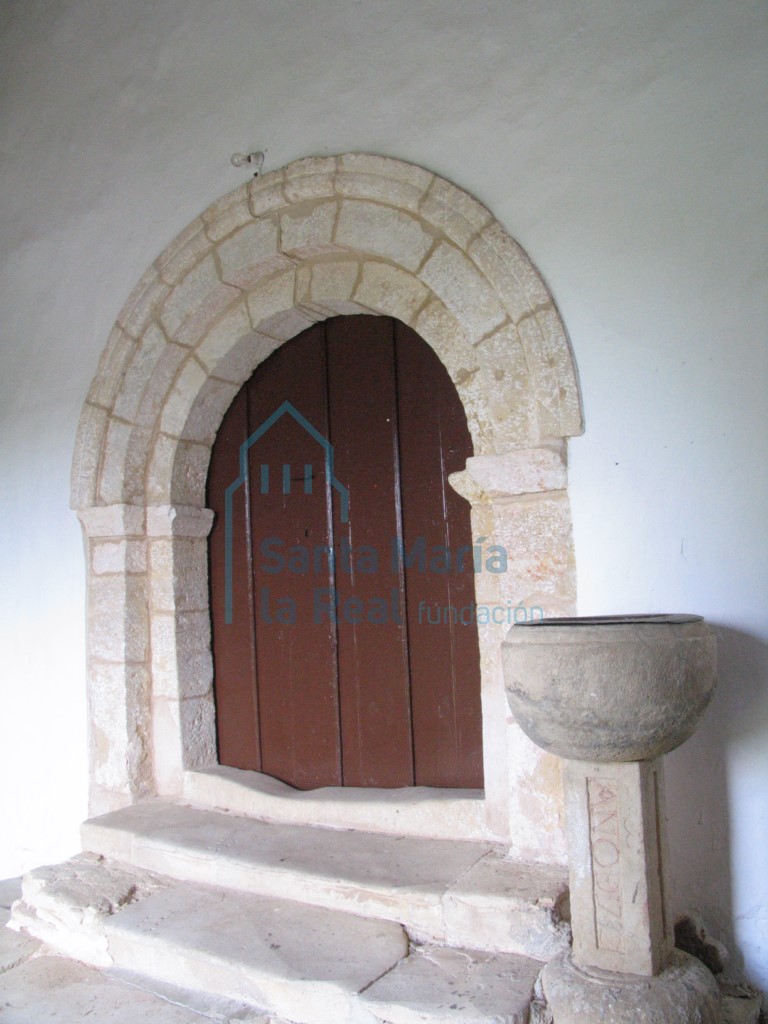 Portada interior al norte