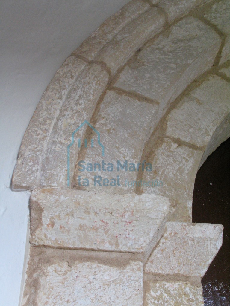Detalle del arco de la portada interior